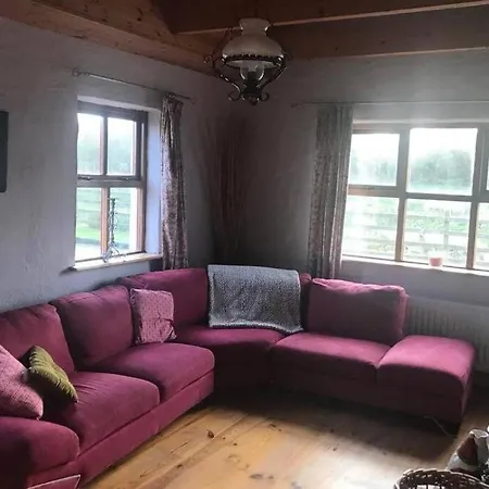 Charming Traditional Irish Louisburgh